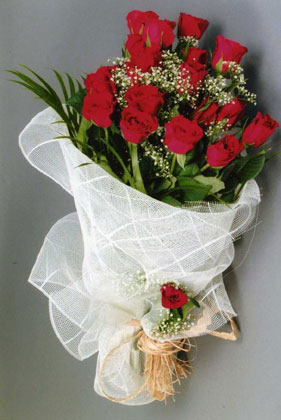 Ankara Ayaş Bağlum Çiçekçi firma ürünümüz kırmızı güller çiçek buketi