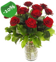 Sincan çiçekçileri firmamızdan 11 adet vazo içerisinde kırmızı gül Ankara online çiçek gönderme sipariş