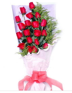 19 adet kırmızı gül buketi Ankara uluslararası çiçek gönderme